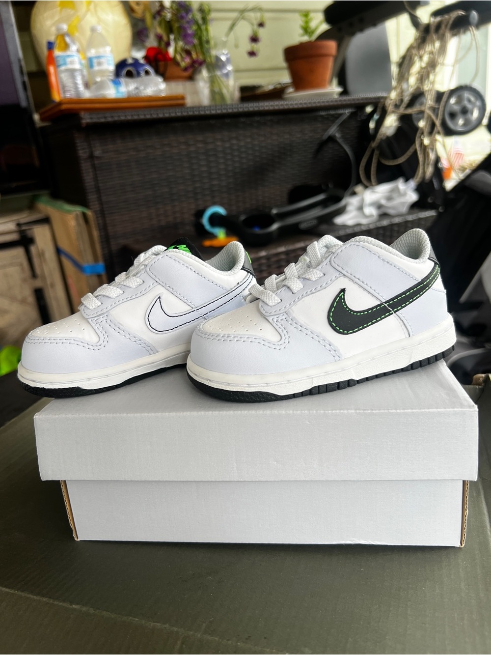Nike Toddler Air Force 1 size 6T. Brand new, NBW blue, green, white